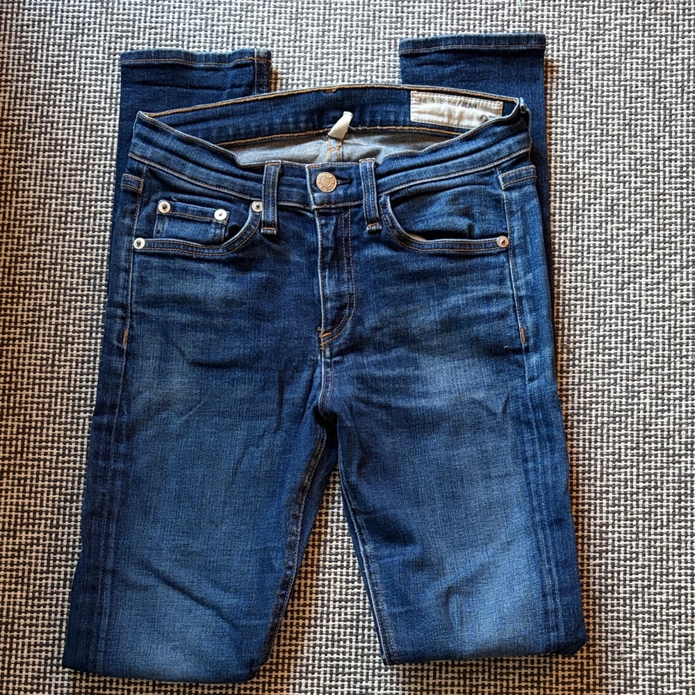 Rag & Bone High Rise Medium Wash Skinny Jean 27 Gently Worn
